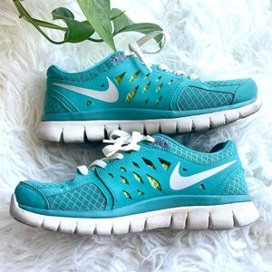 Nike Flex Run Running Shoes Sneakers
